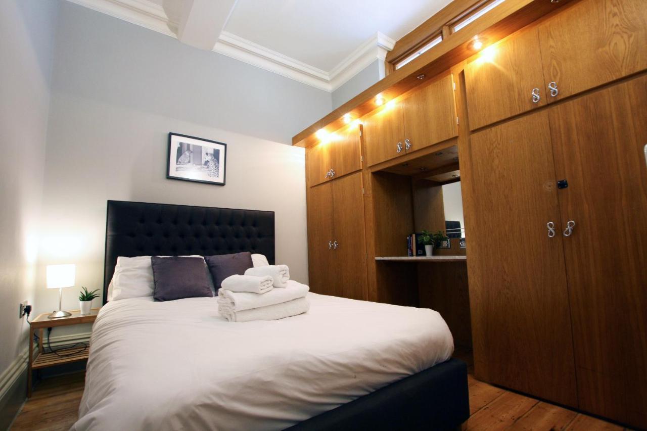 Historic Two Bed Apartment In Heart Of The City ブリストル エクステリア 写真